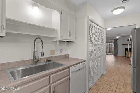 Tiny photo for 4938 Marlin Court, Wilmington, NC 28403 (MLS # 100593652)