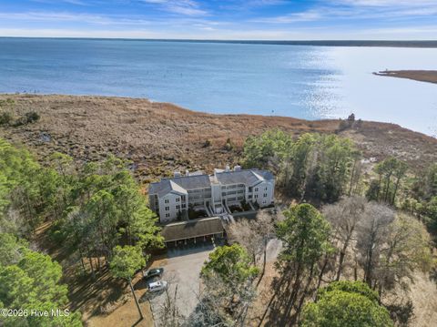 Photo of 9131 Riverview Drive, New Bern, NC 28560 (MLS # 100549790)