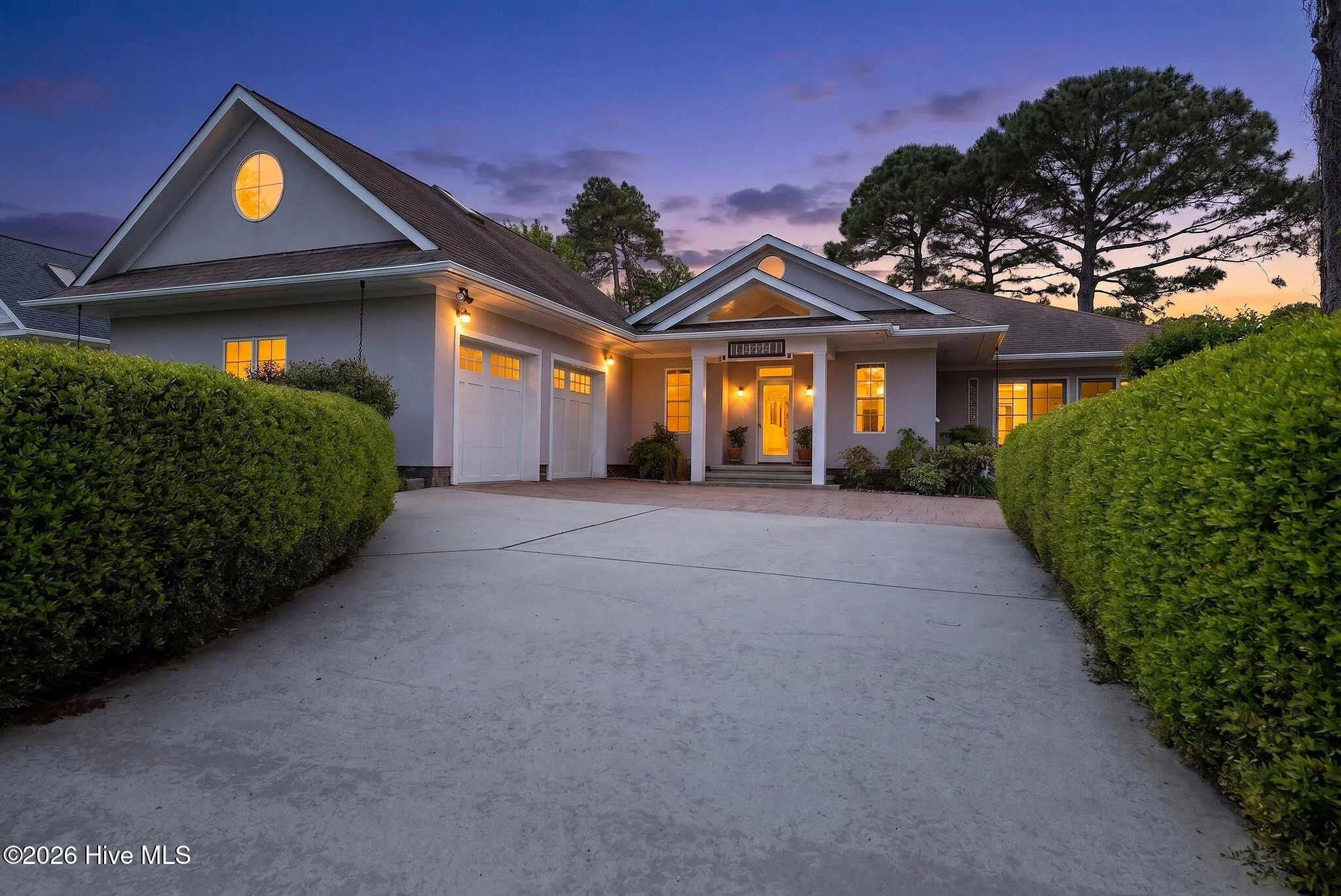2792 Golfmaster Court SE