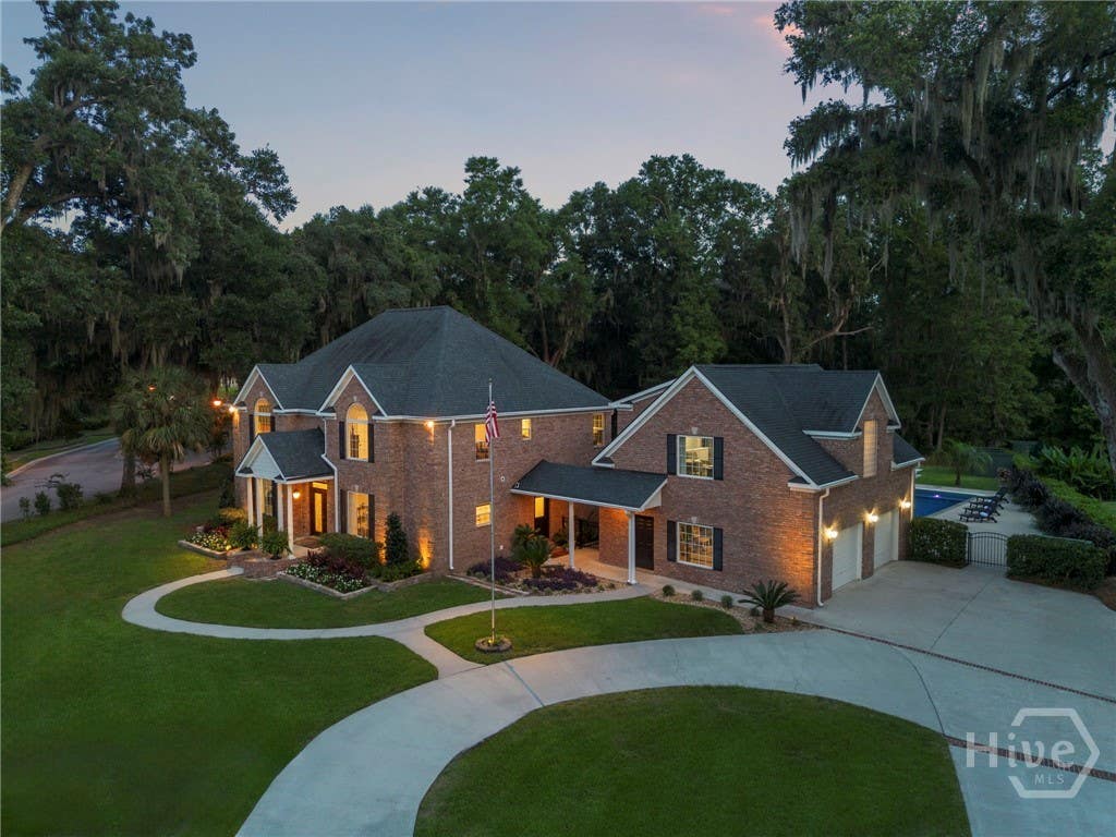 Photo of 53 Bluff View Drive, Richmond Hill, GA 31324 (MLS # SA358733)