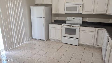 Multifamily For Rent - 4213 Brook Creek Lane #B<br/> Greenville, NC 27858