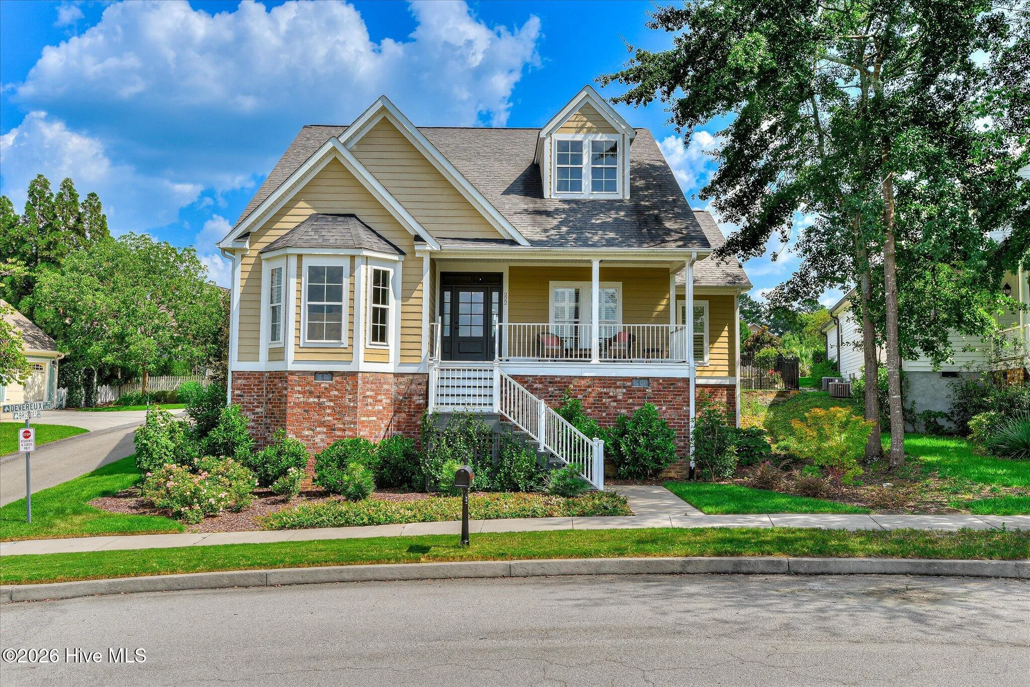 222 Devereux Drive