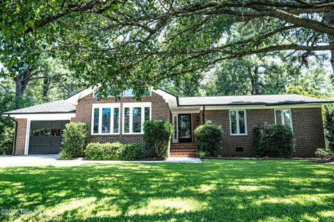 Homes For Rent - 1206 Crows Nest Court<br/> New Bern, NC 28560