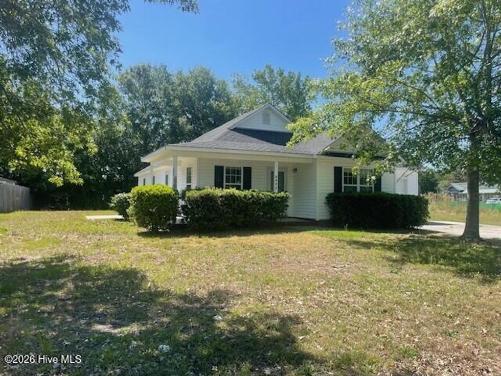 Photo of 6902 Farrington Farms Drive, Wilmington, NC 28411 (MLS # 100575337)