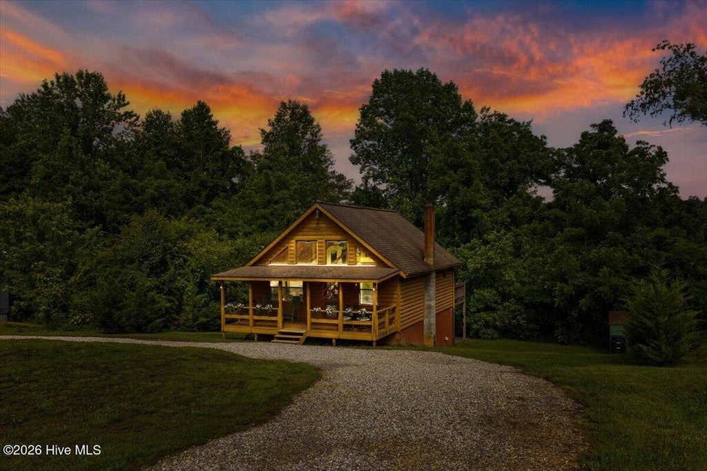 Photo of 321 Sunrise Street, Murphy, NC 28906 (MLS # 100579705)