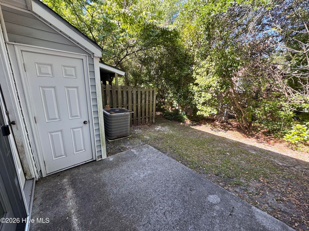 Photo of 3200 Crystal Oaks Lane, Morehead City, NC 28557 (MLS # 100575332)