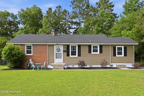 Photo of 402 Clyde Drive, Jacksonville, NC 28540 (MLS # 100580564)
