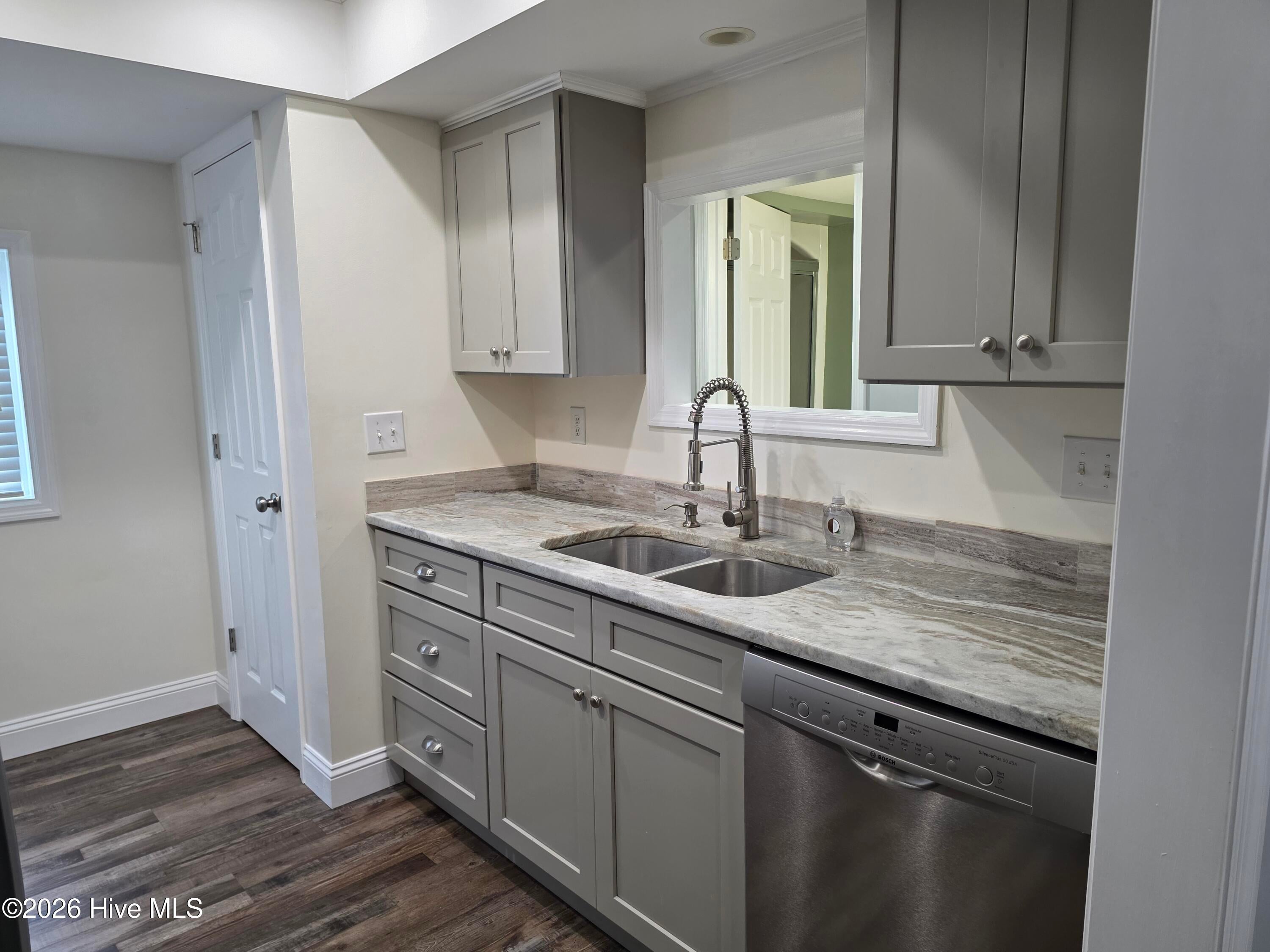 8 Harbour Walk 8
