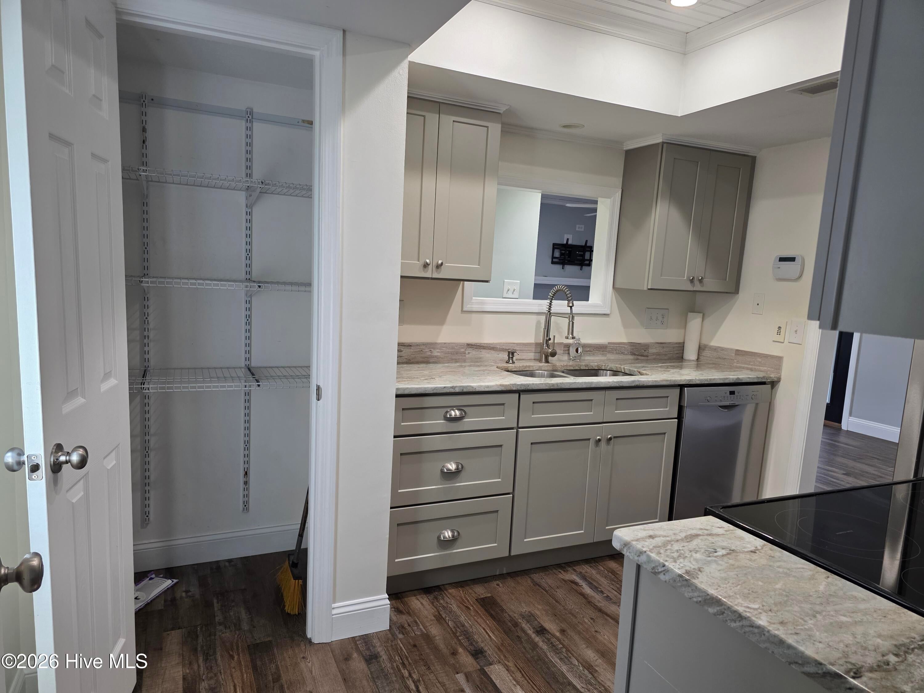 8 Harbour Walk 8