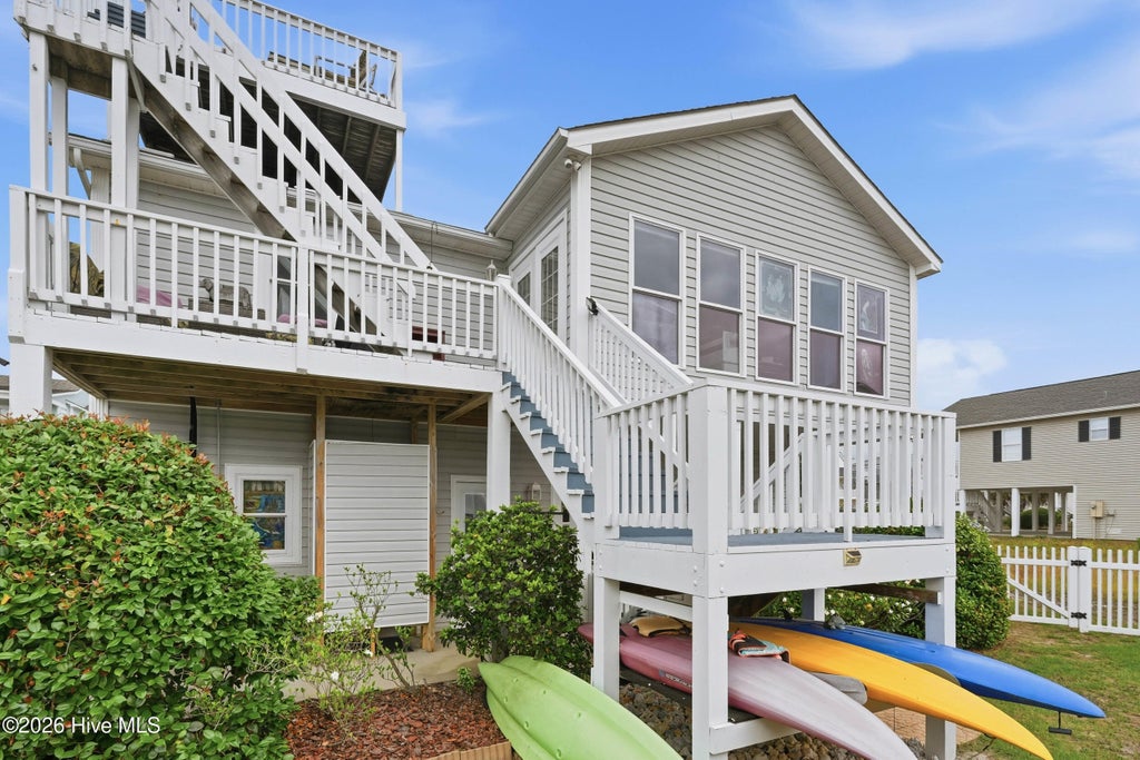 Photo of 118 Crab Street, Holden Beach, NC 28462 (MLS # 100580152)