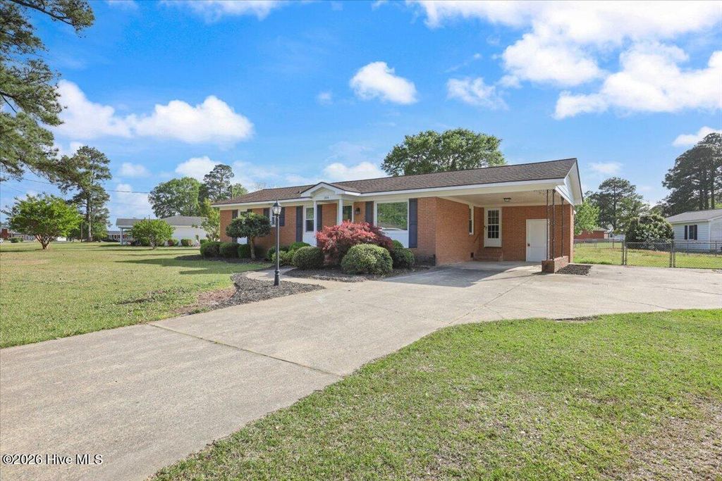 Photo of 1806 Westover Drive, Goldsboro, NC 27530 (MLS # 100566634)