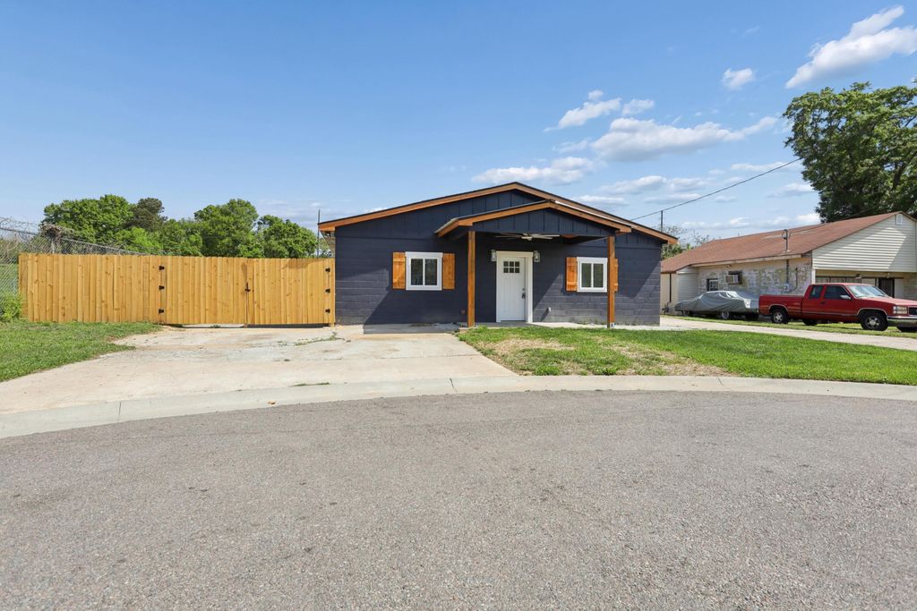 Photo of 419 Fairhope St, Augusta, GA 30901 (MLS # 554167)