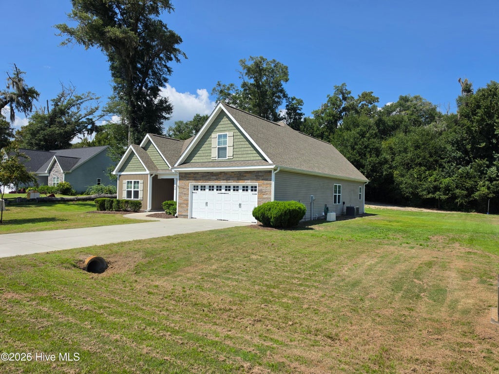 Photo of 106 Chimney Landing Drive, Rocky Point, NC 28457 (MLS # 100601204)