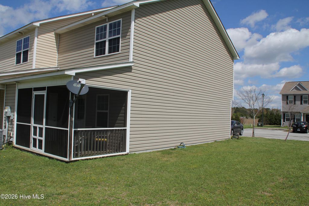 Photo of 202 Lanieve Court #8, Hubert, NC 28539 (MLS # 100564869)