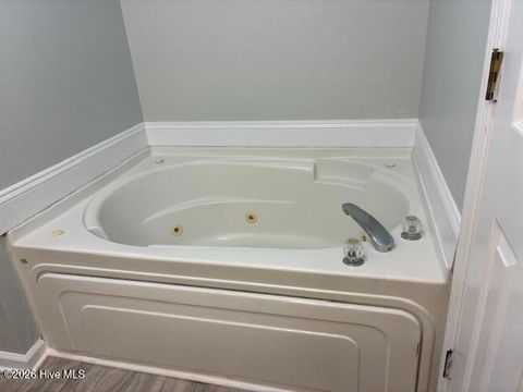 Tiny photo for 904 Litchfield Way #Unit B, Wilmington, NC 28405 (MLS # 100559322)