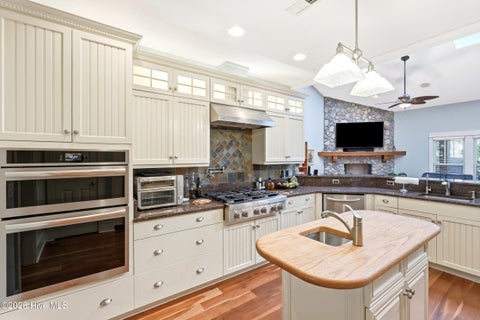 Tiny photo for 1615 Airlie Forest Court, Wilmington, NC 28403 (MLS # 100591353)