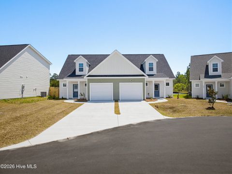Townhouse For Sale - 219 Sandpiper Place<br/> Onslow County, Holly Ridge, NC 28445