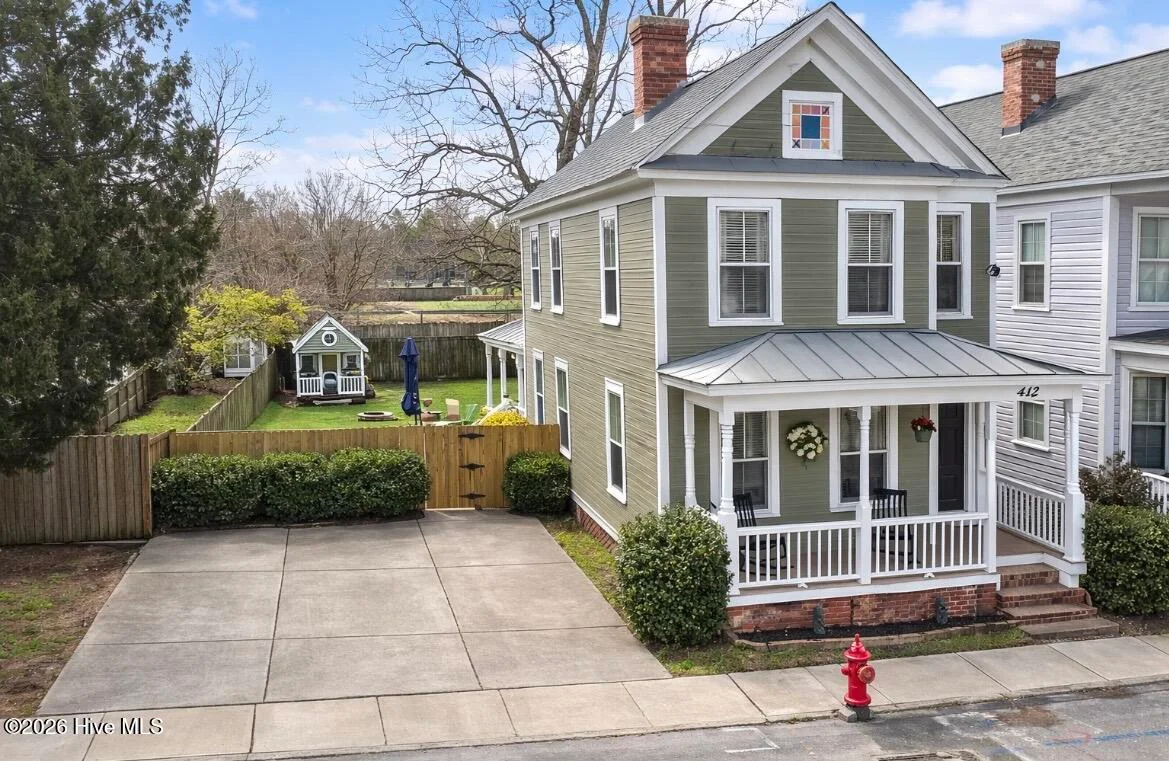 813 N Craven Street