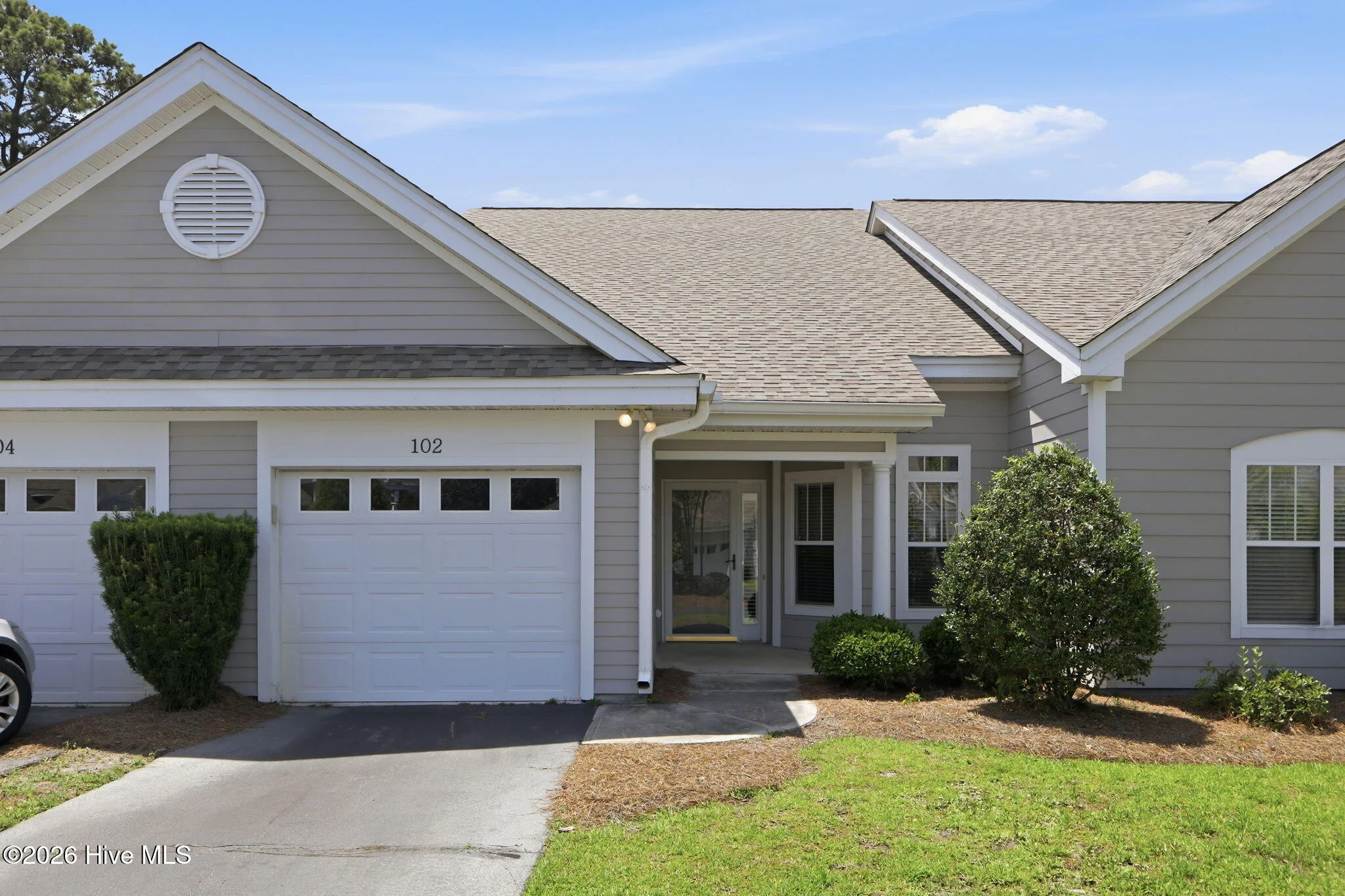 102 Oleander Court