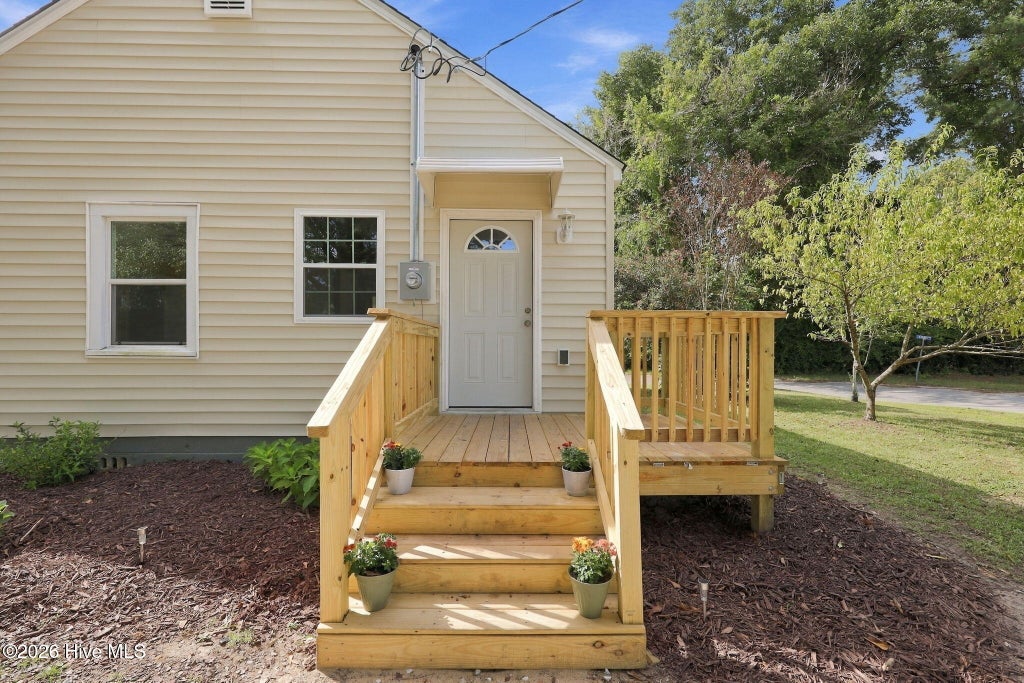 Photo of 2707 Alabama Avenue, New Bern, NC 28560 (MLS # 100606448)