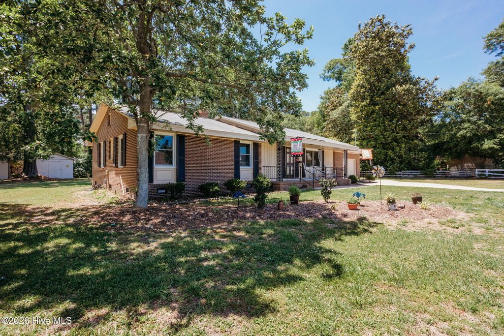 Photo of 3107 Tilghman Road N, Wilson, NC 27896 (MLS # 100573996)
