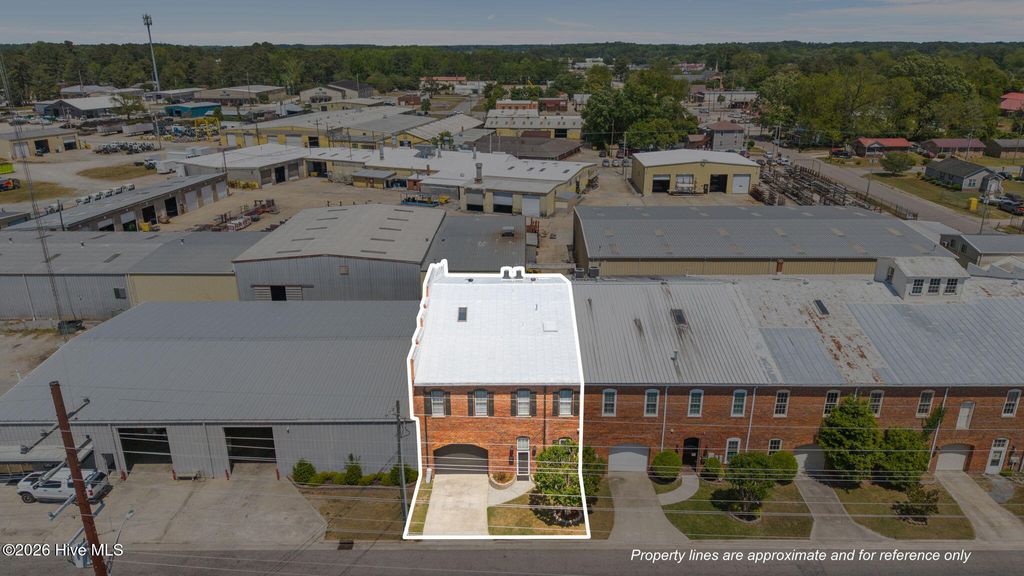 Photo of 916 W 3rd Street #Unit 10 &amp; 11, Washington, NC 27889 (MLS # 100569114)