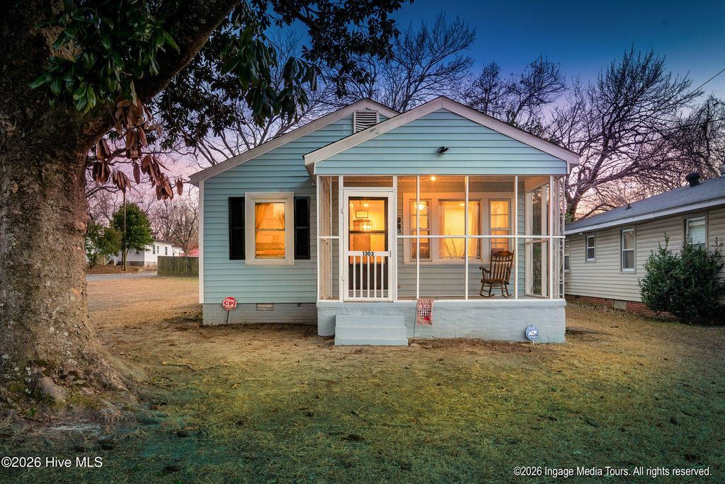 Photo of 1303 Colonial Avenue, Greenville, NC 27834 (MLS # 100551104)