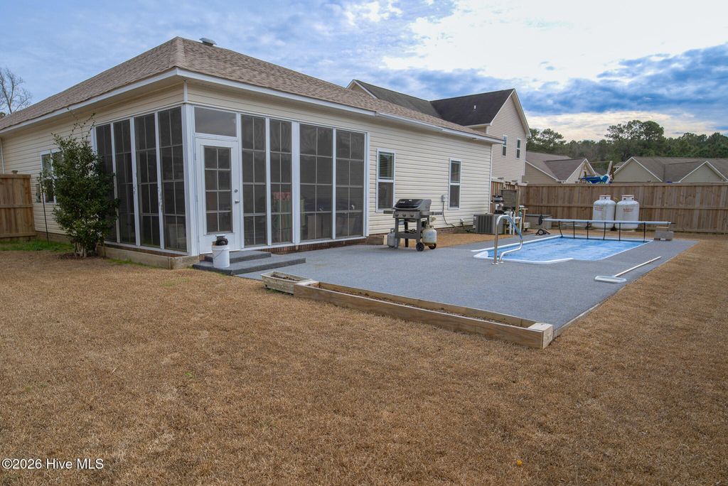 Photo of 226 Channel Marker Loop, Swansboro, NC 28584 (MLS # 100553332)