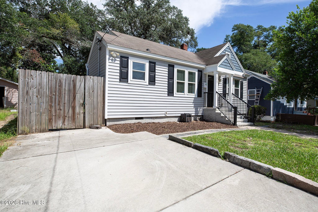 Photo of 2017 Burnett Boulevard, Wilmington, NC 28401 (MLS # 100604498)