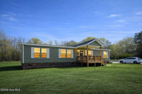Mobile Home For Sale - 5024 Gladys Owens Street<br/> Lenoir County, La Grange, NC 28551