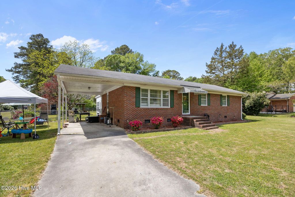 Photo of 434 Quinerly Street, Grifton, NC 28530 (MLS # 100566877)