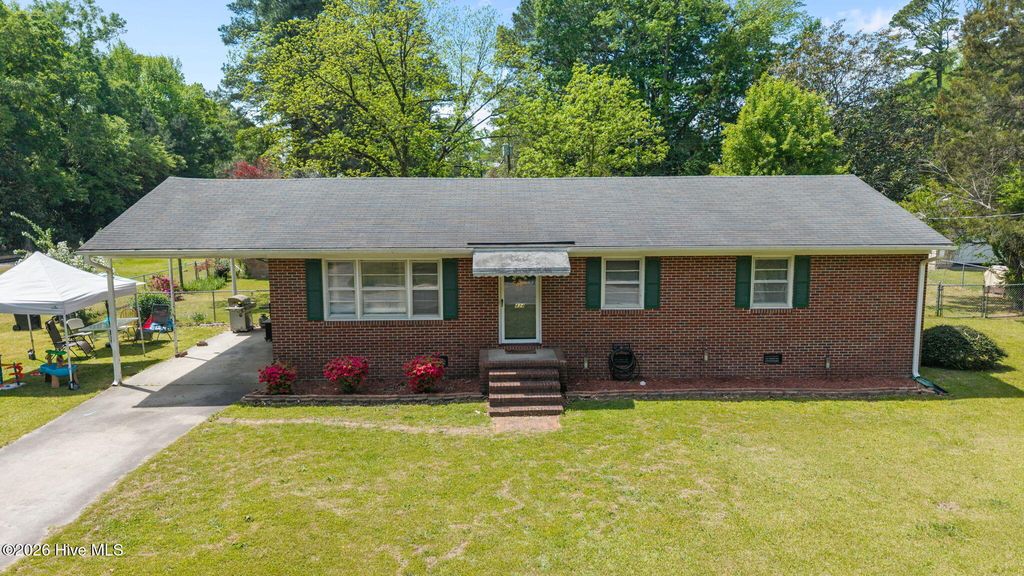 Photo of 434 Quinerly Street, Grifton, NC 28530 (MLS # 100566877)