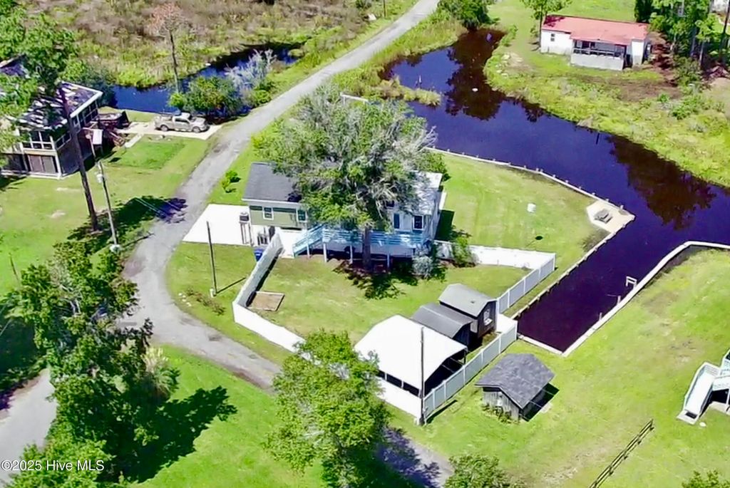 Photo of 173 Hideaway Road, Belhaven, NC 27810 (MLS # 100525519)