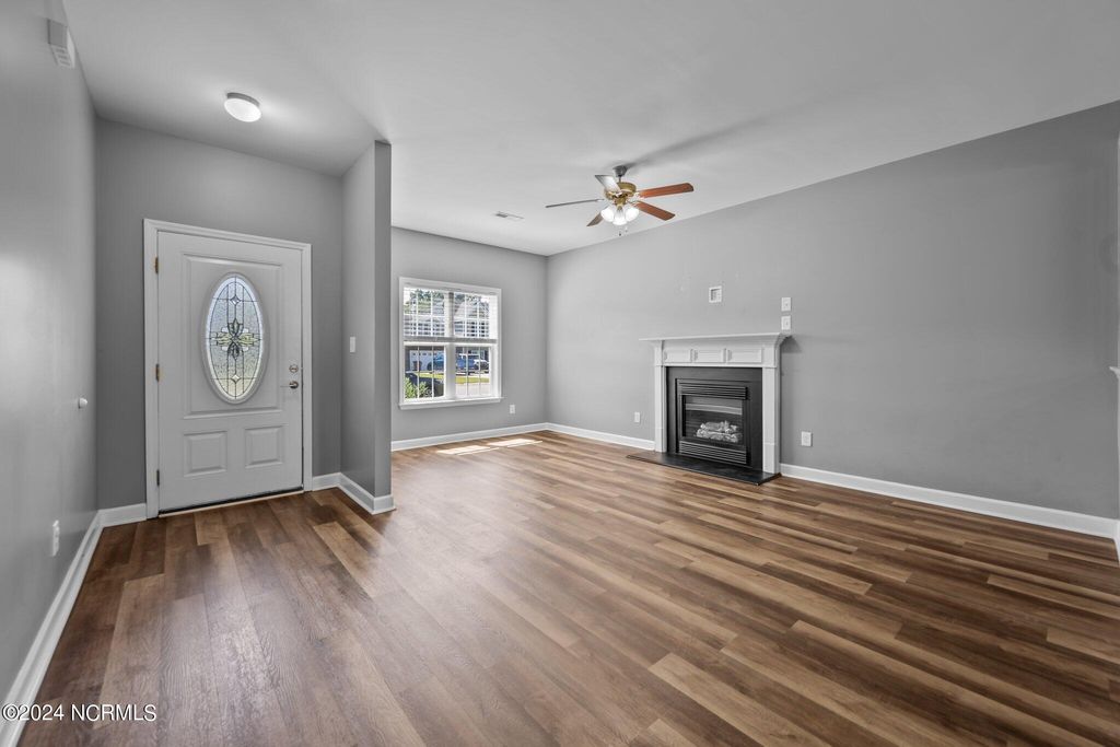 Photo of 210 Wedgefield Circle, Maple Hill, NC 28454 (MLS # 100581175)