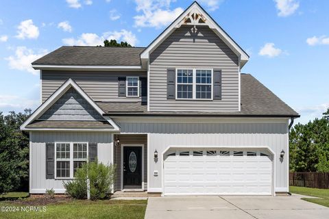 Homes For Rent - 210 Wedgefield Circle<br/> Maple Hill, NC 28454
