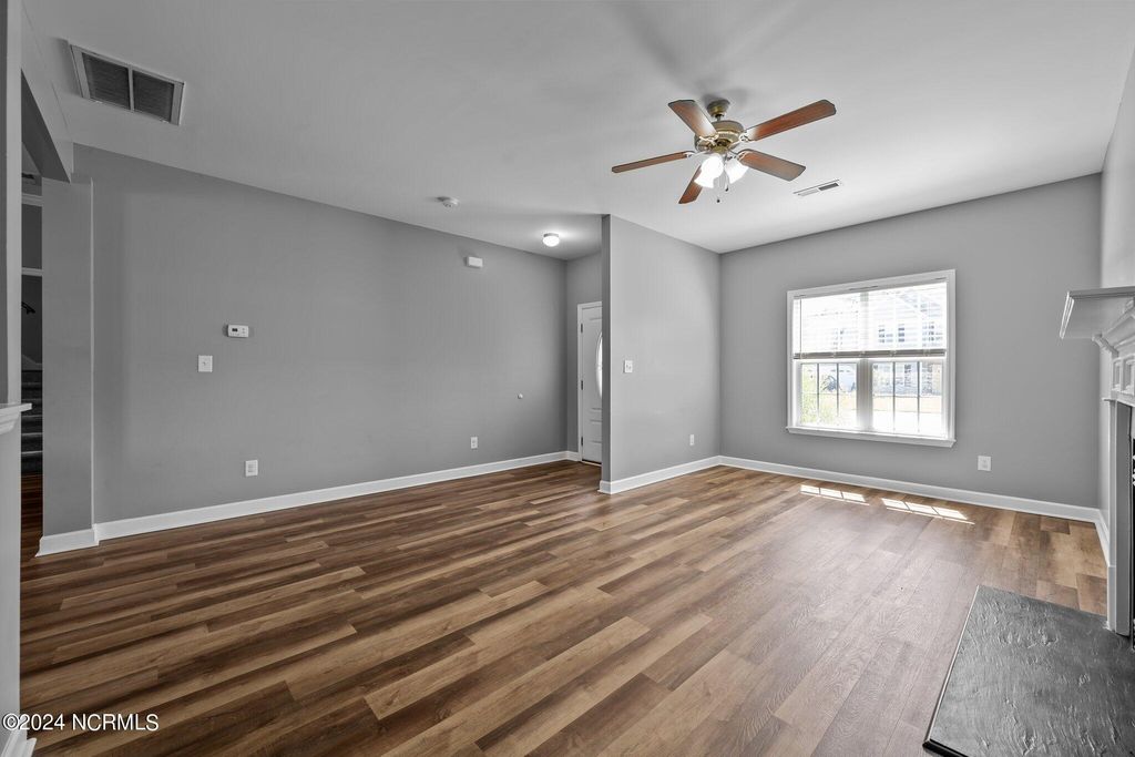 Photo of 210 Wedgefield Circle, Maple Hill, NC 28454 (MLS # 100581175)