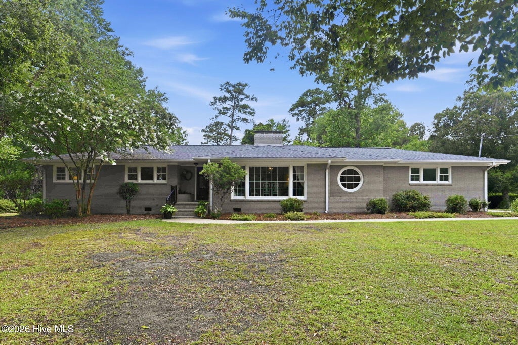 Photo of 406 Country Club Drive, Jacksonville, NC 28546 (MLS # 100590378)