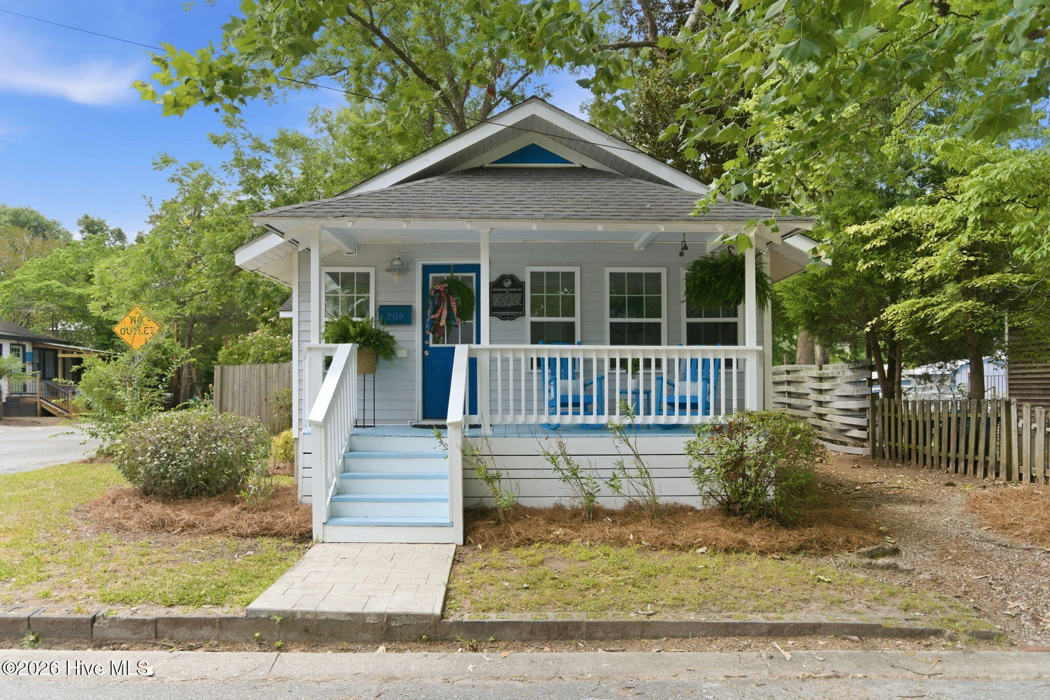 2420 Circle Street