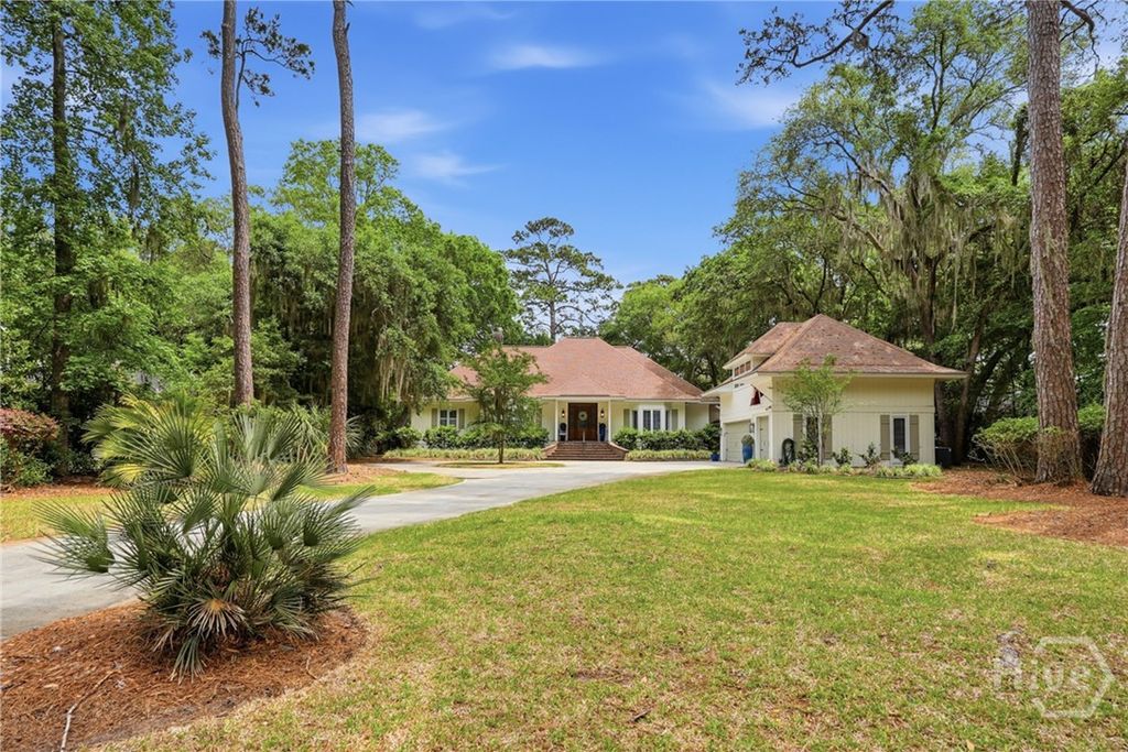 Photo of 14 Rookery Road, Savannah, GA 31411 (MLS # SA354433)