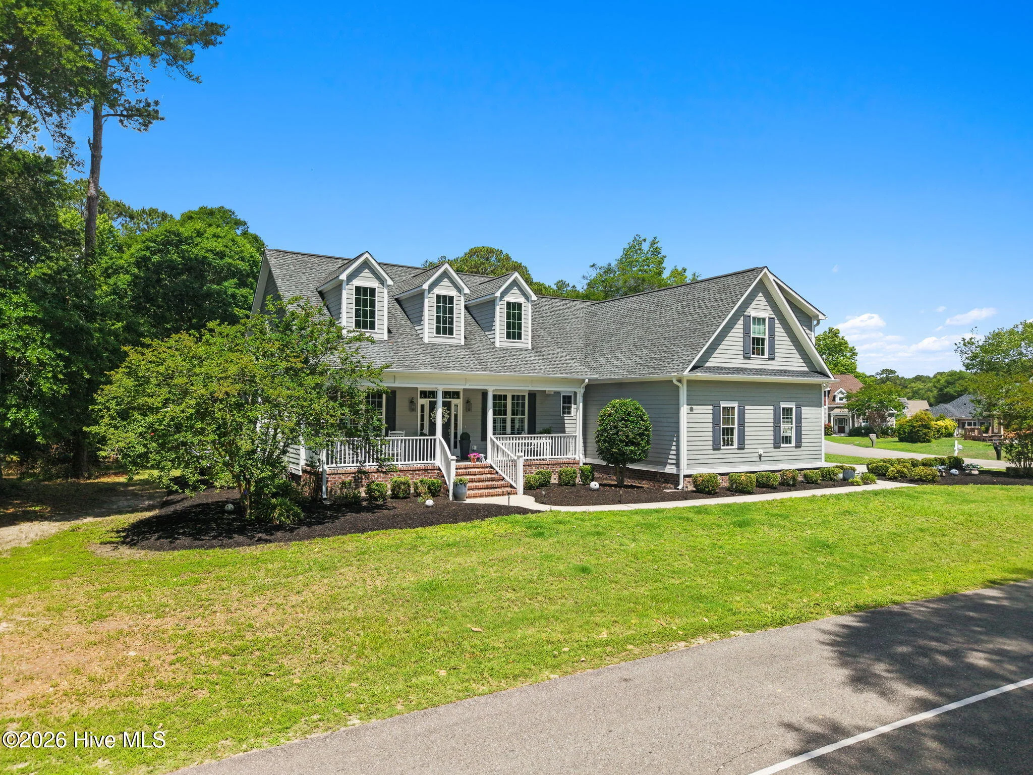 927 Green Pointe Drive