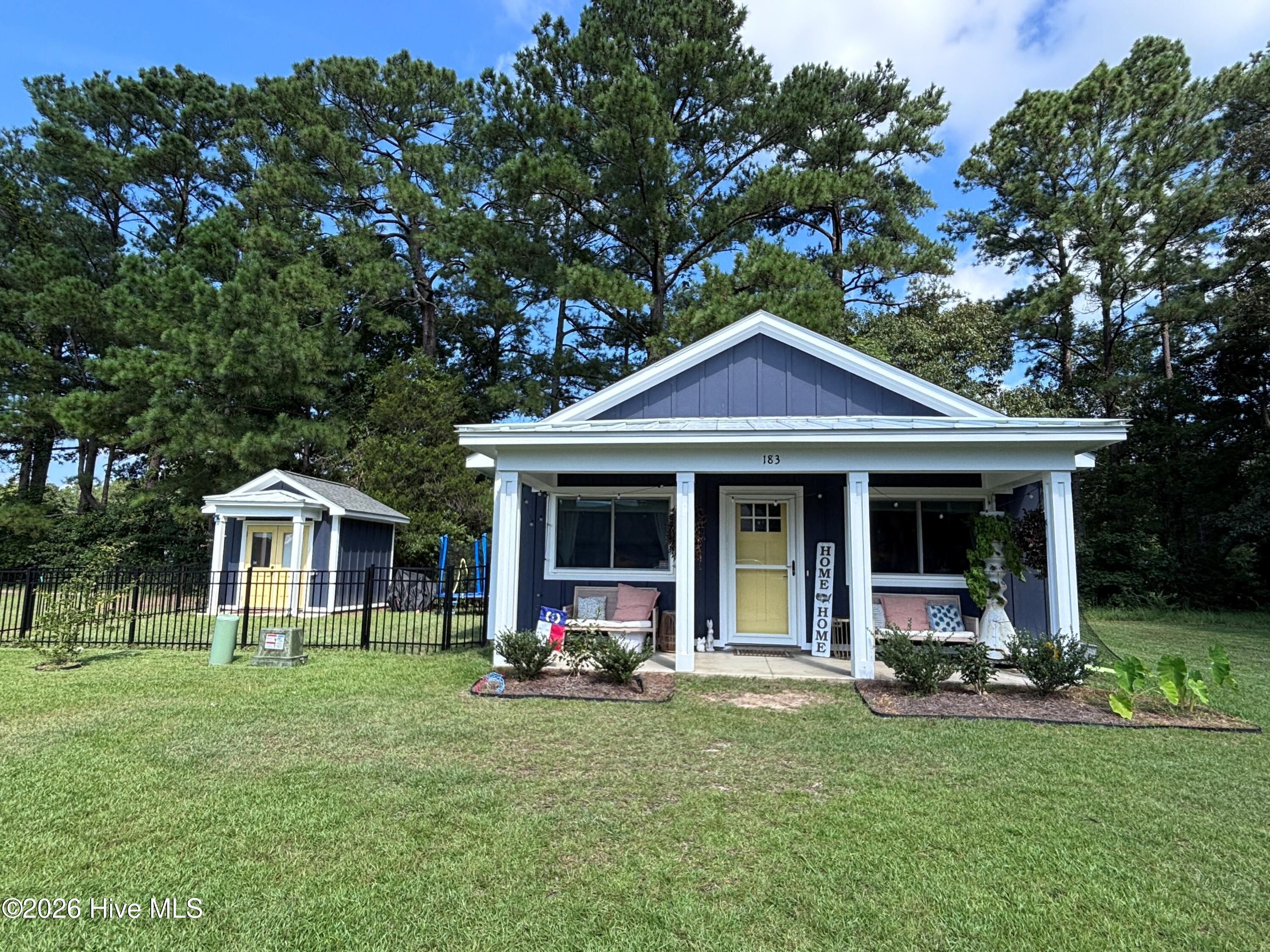 183 Long Pond Loop