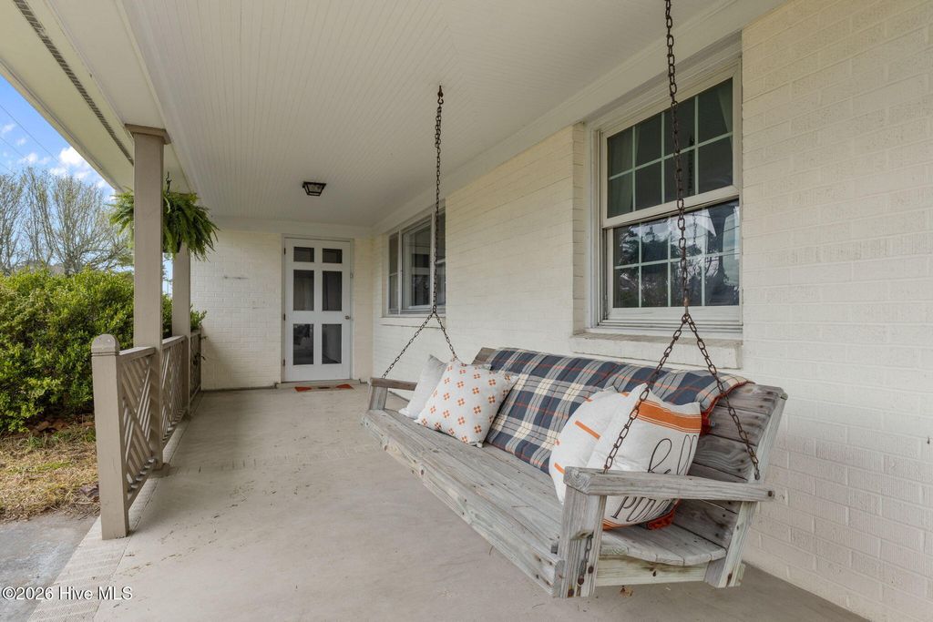 Photo of 1309 Live Oak Street, Beaufort, NC 28516 (MLS # 100559709)