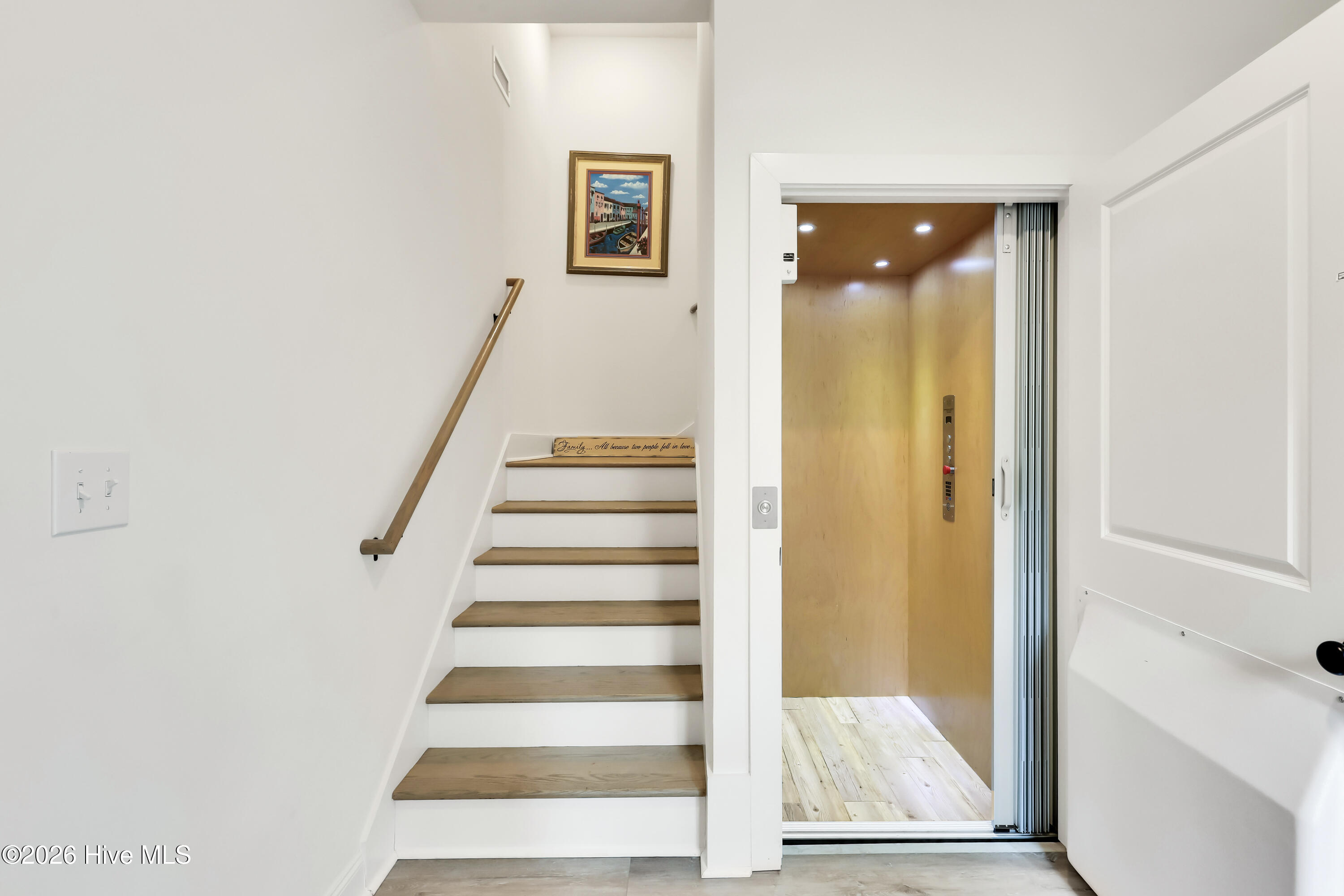 1407 Searay Lane Unit 2