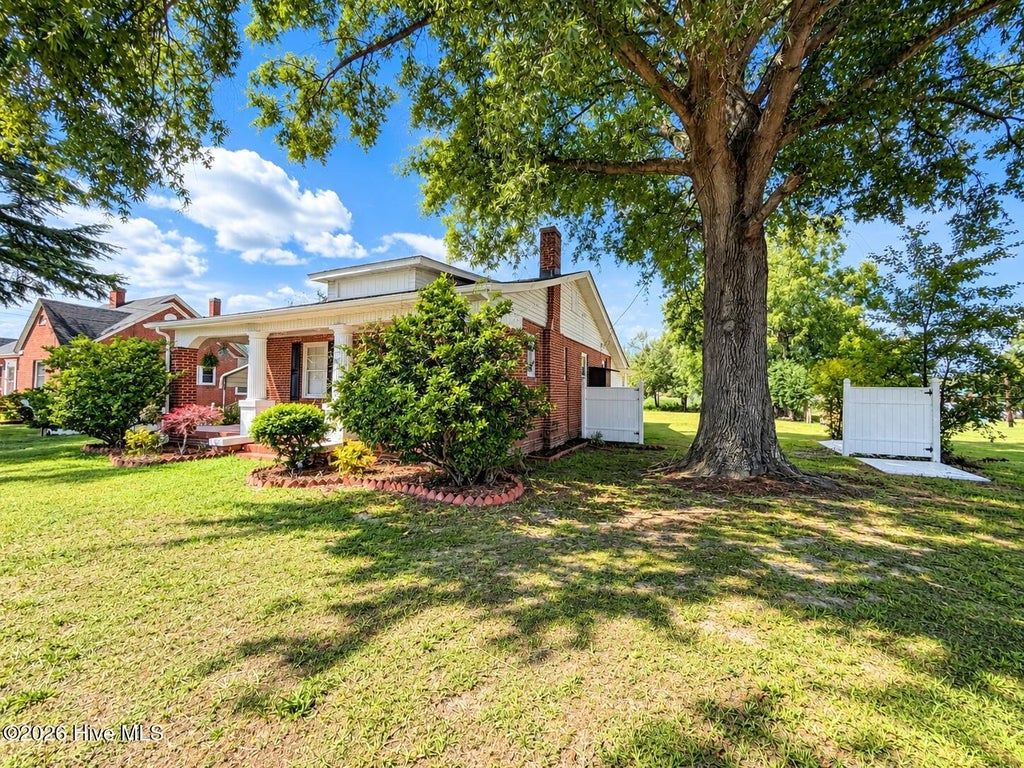 Photo of 225 N Church Street, Conway, NC 27820 (MLS # 100602111)