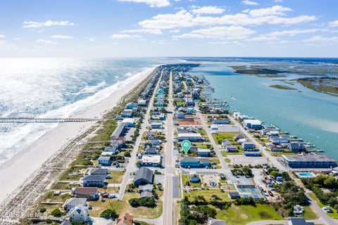 Tiny photo for 704 S Anderson Boulevard, Topsail Beach, NC 28445 (MLS # 100611904)