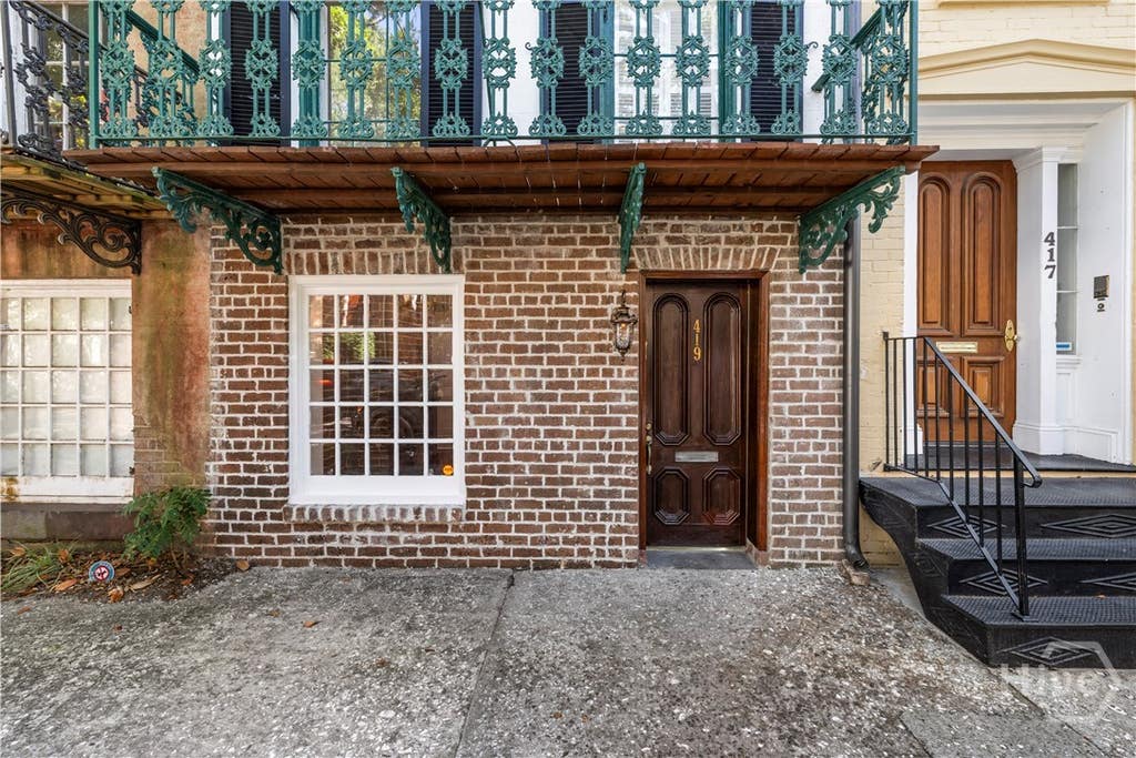 Photo of 419 E Charlton Street, Savannah, GA 31401 (MLS # SA362495)