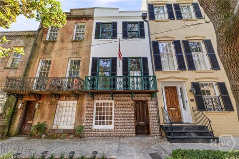 Townhouse For Sale - 419 E Charlton Street<br/> Savannah, GA 31401