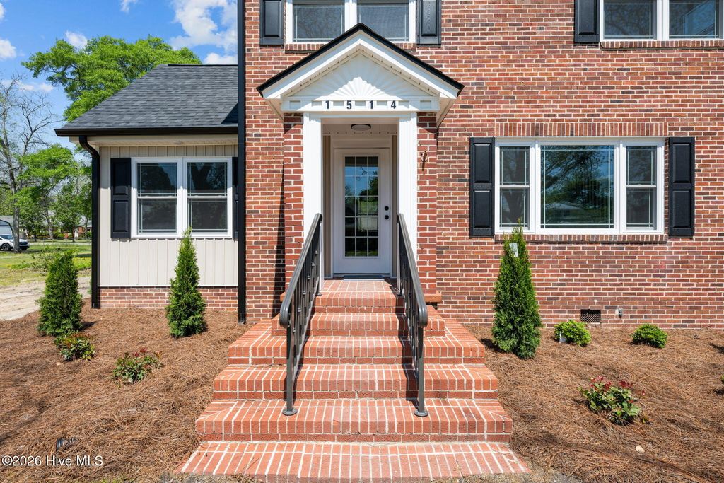 Photo of 1514 Rhem Avenue, New Bern, NC 28560 (MLS # 100567237)