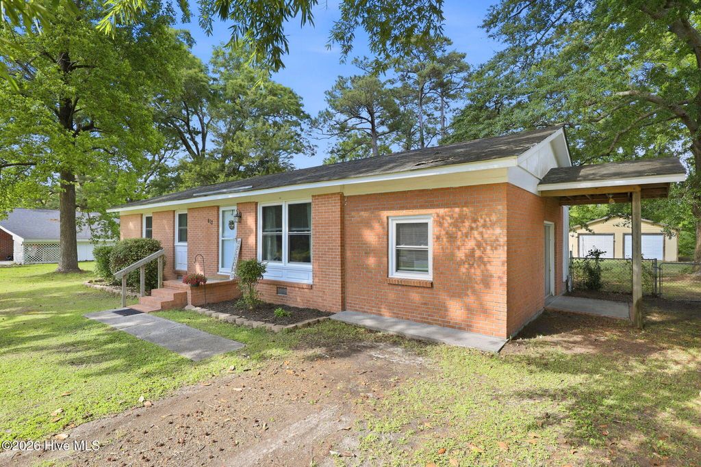 Photo of 612 Lee Drive, Havelock, NC 28532 (MLS # 100574424)
