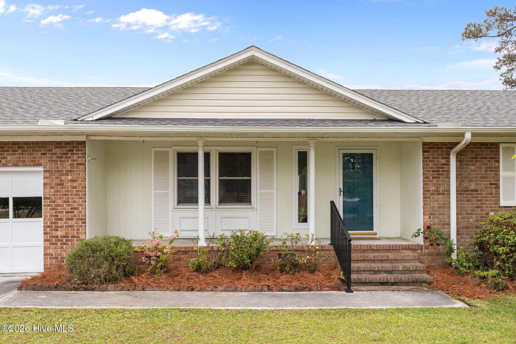 902 Hedrick Boulevard